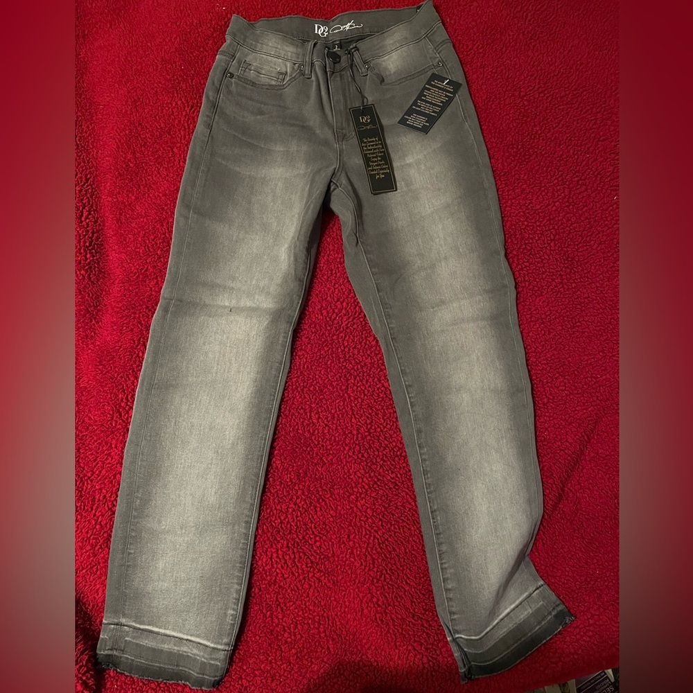 DG2 New with tags. Gray denim jeans